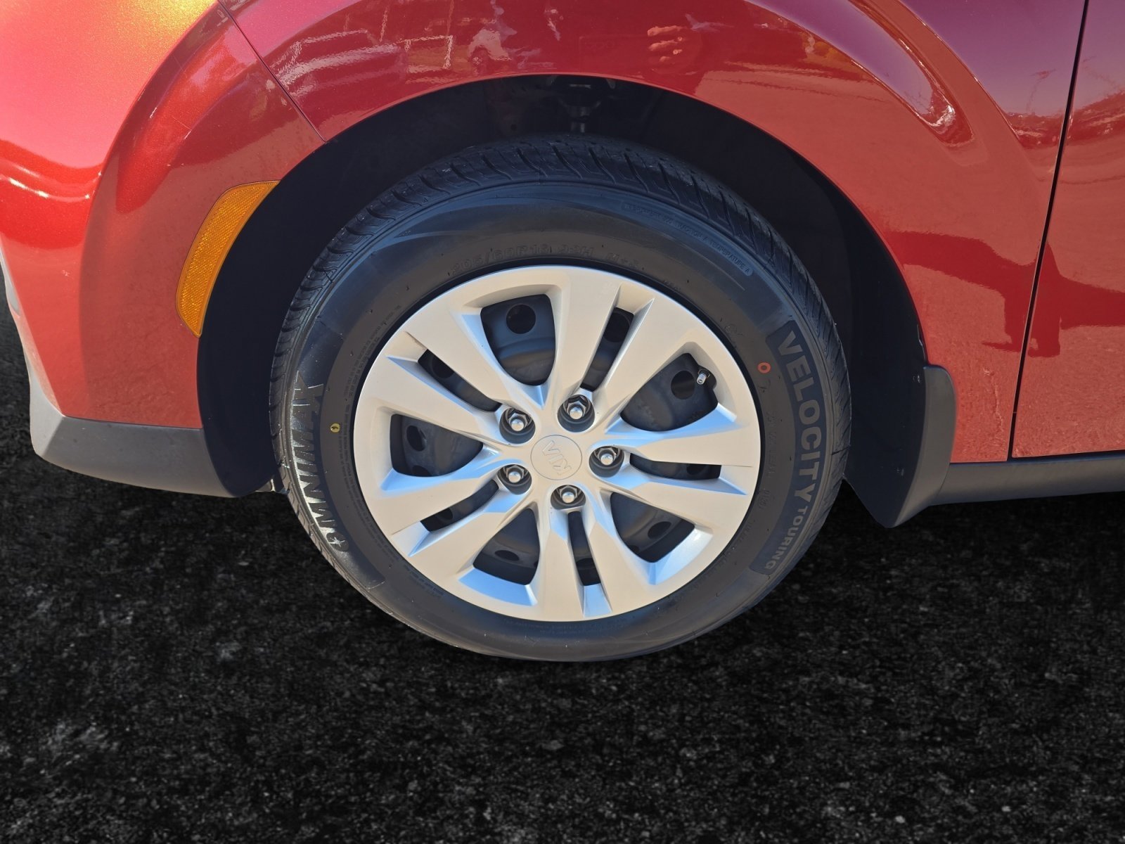 Used 2021 Kia Soul LX image 9