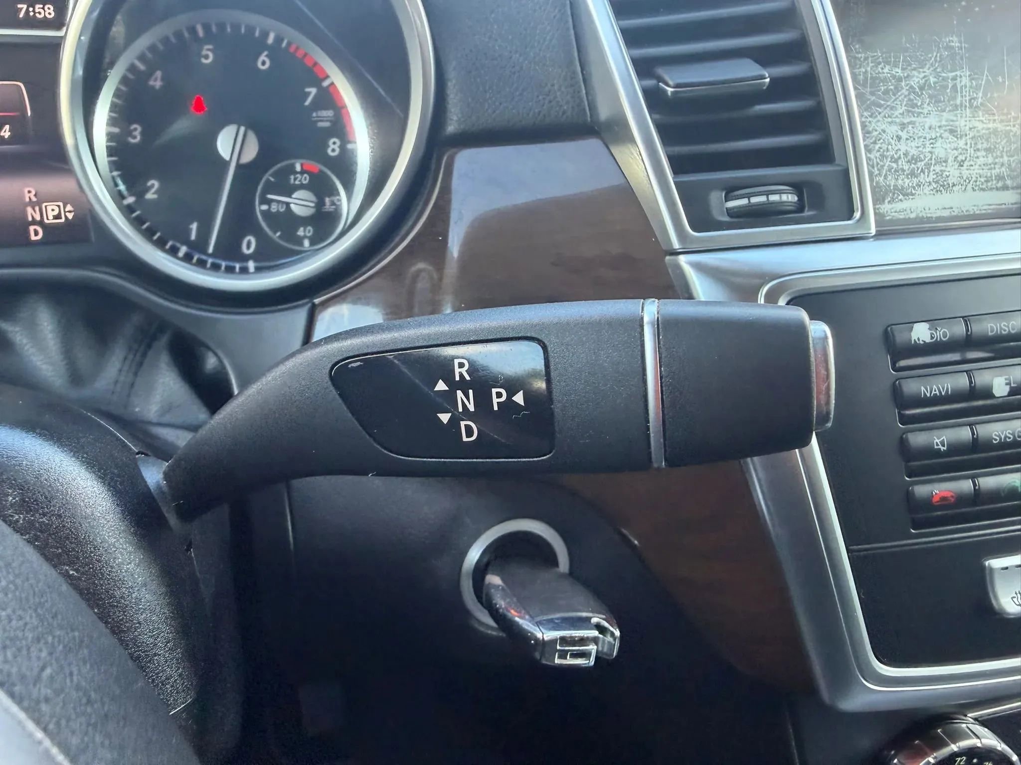 Used 2016 Mercedes-Benz GL 450 4MATIC image 15