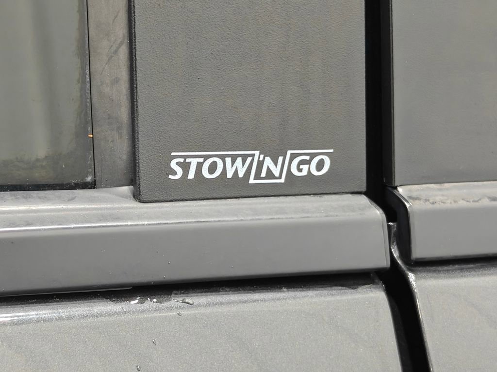 Used 2012 Dodge Grand Caravan SXT image 47