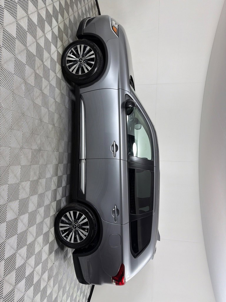 Used 2020 Mitsubishi Outlander ES FWD image 8