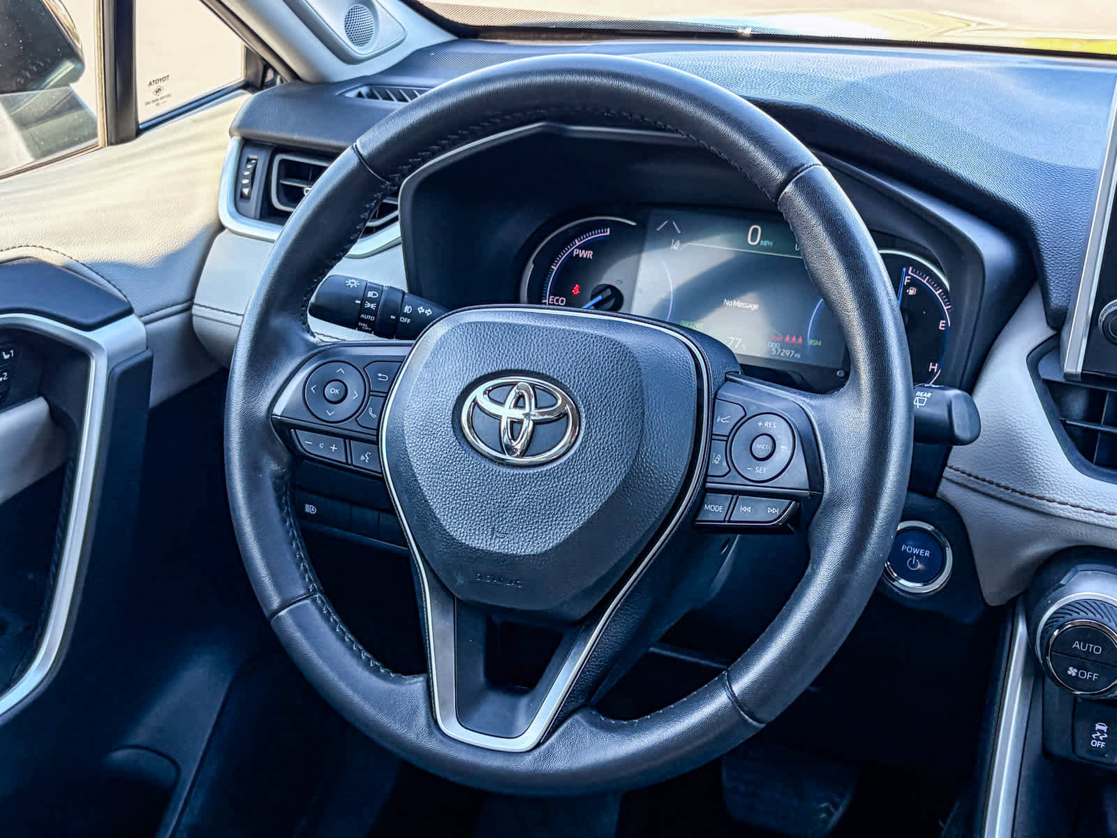 Used 2022 Toyota RAV4 Limited image 14