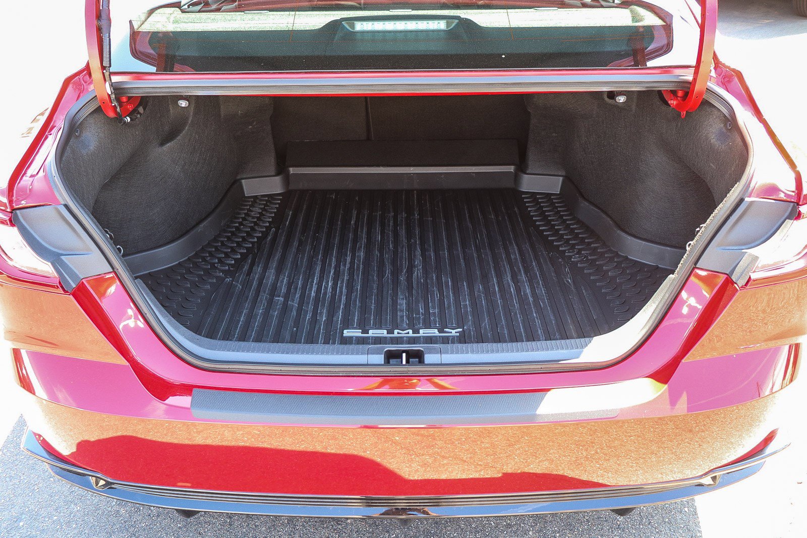 Used 2026 Toyota Camry Hybrid w/ Multimedia Upgrade Package image 30