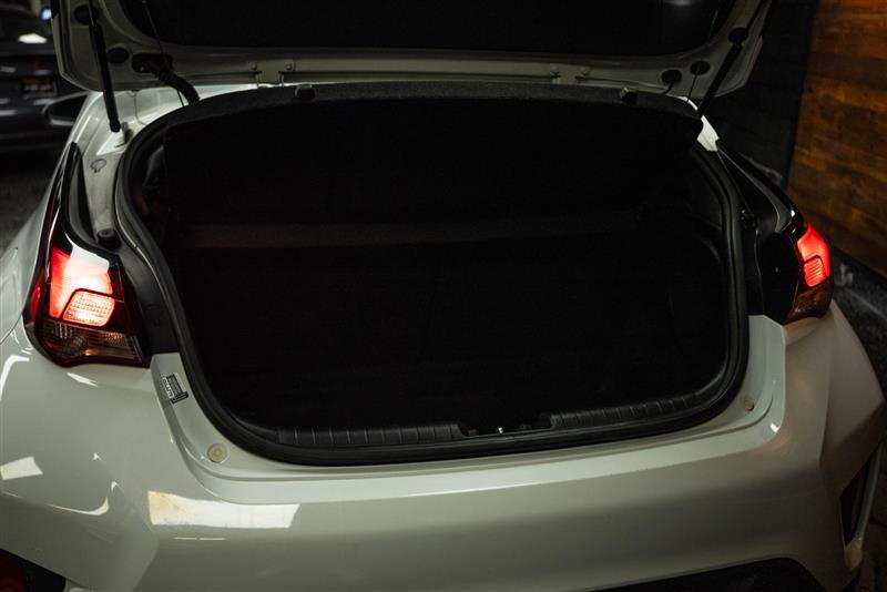 Used 2019 Hyundai Veloster 2.0 Premium FWD image 7