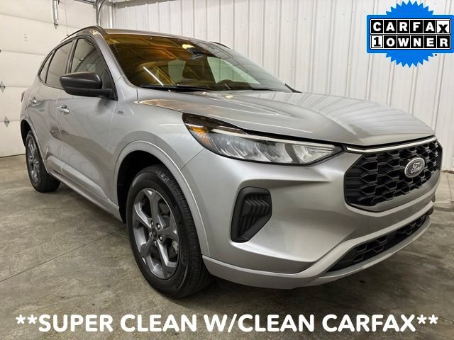 Used 2024 Ford Escape ST-Line w/ Tech Pack #1 AWD/4WD image 1