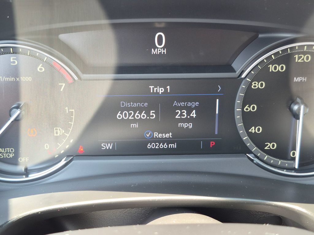 Used 2023 Cadillac XT4 Premium Luxury w/ Driver Assist Package FWD image 17