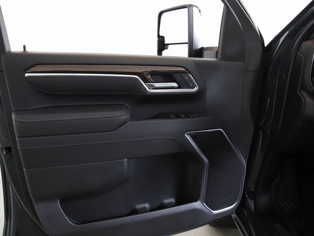 New 2025 Chevrolet Silverado 2500 LT w/ Trail Boss Package image 13