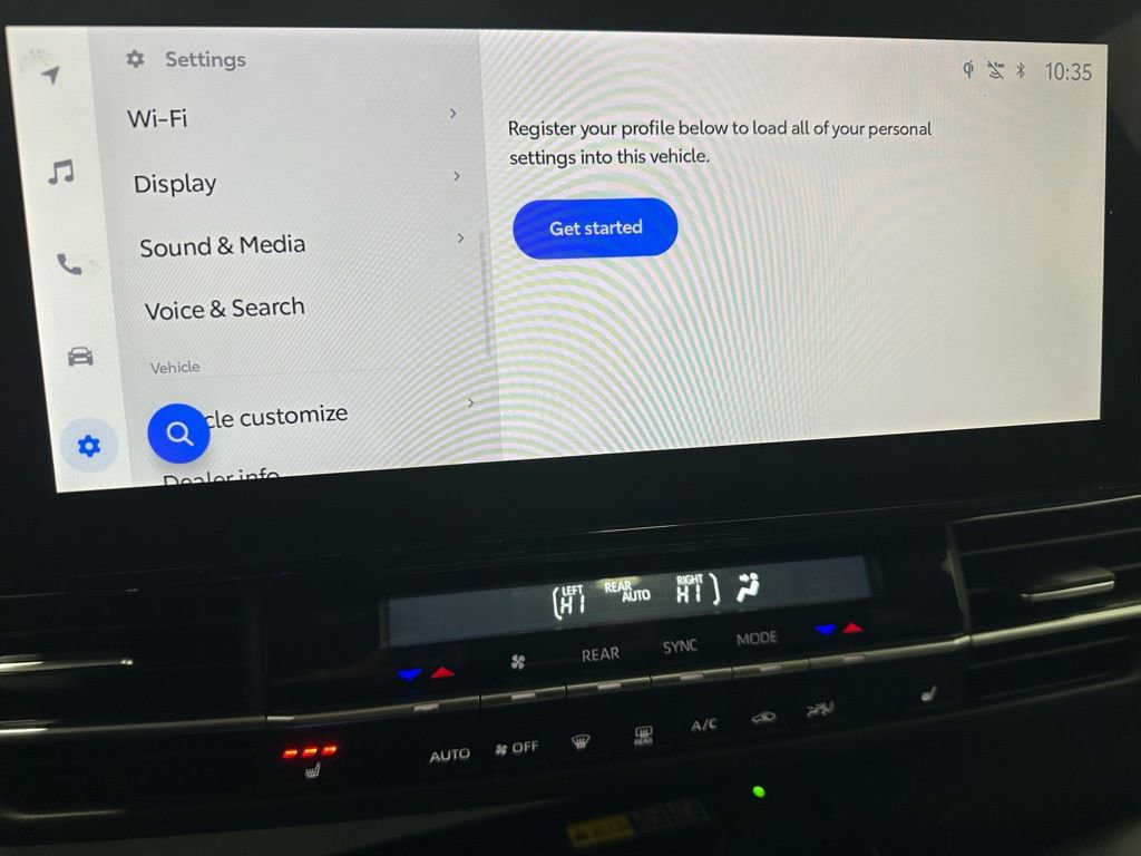 Used 2025 Toyota Sienna XLE image 37
