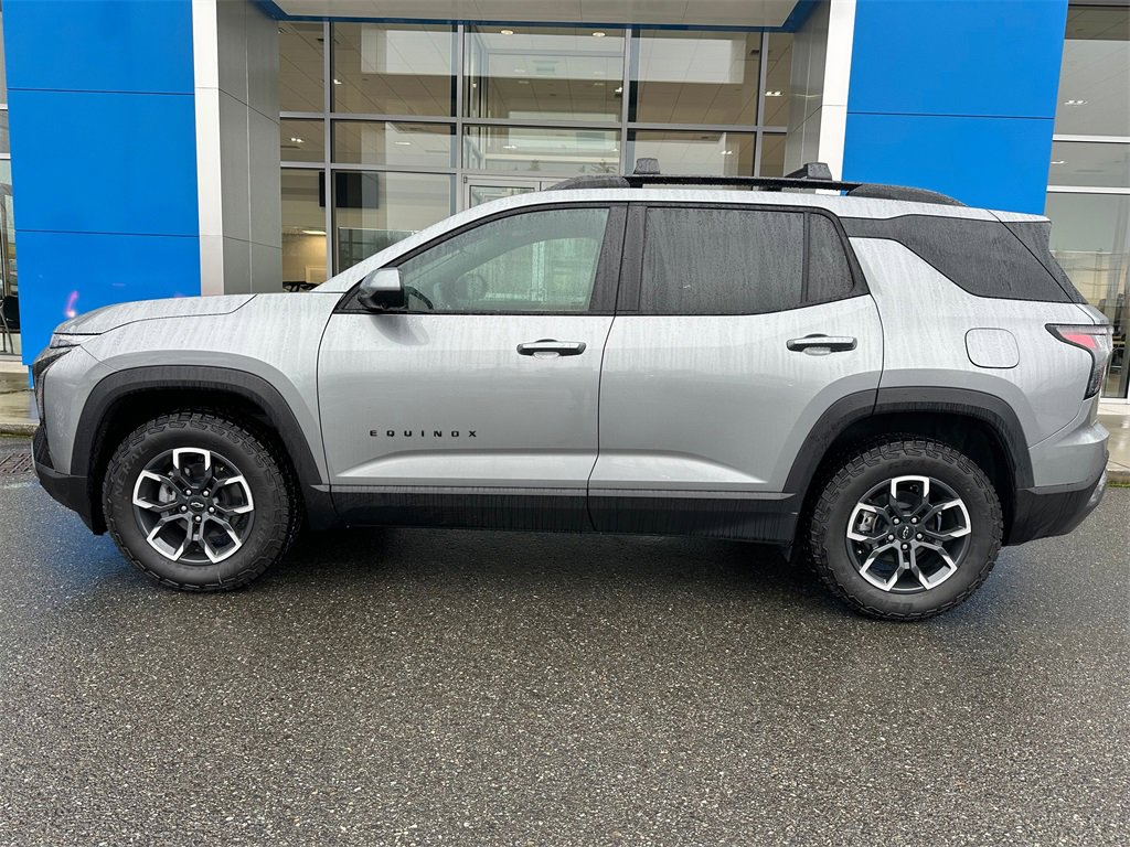 Used 2026 Chevrolet Equinox ACTIV w/ Convenience Package III image 2