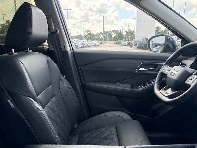 New 2026 Nissan Rogue Platinum AWD/4WD image 12