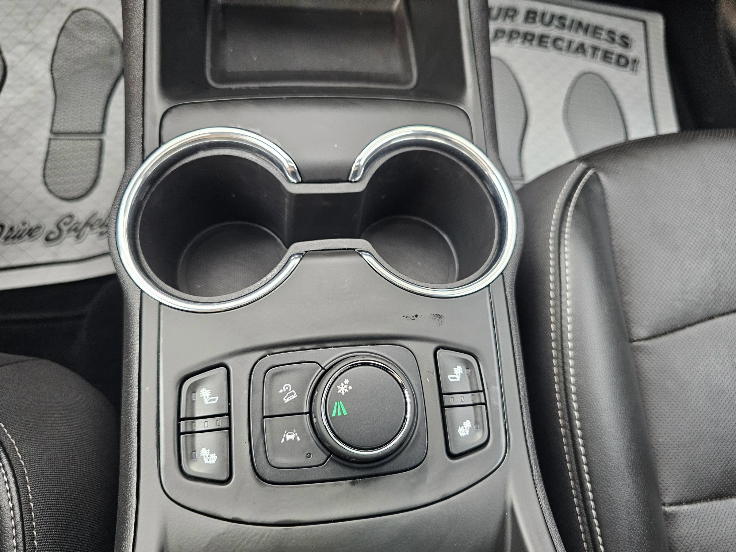 Used 2023 GMC Terrain SLT w/ Elevation Edition FWD image 29