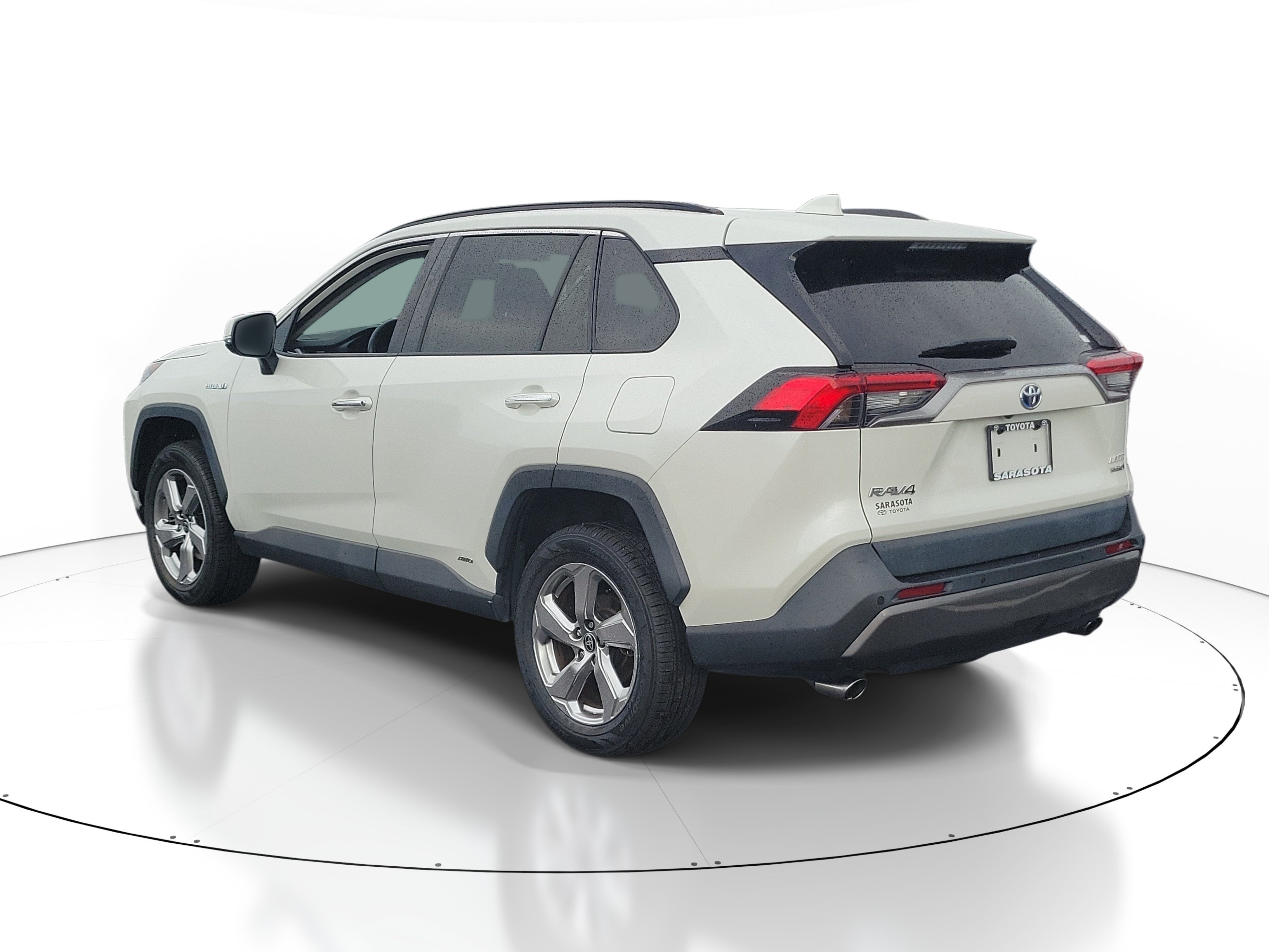 Used 2021 Toyota RAV4 Limited AWD/4WD image 4