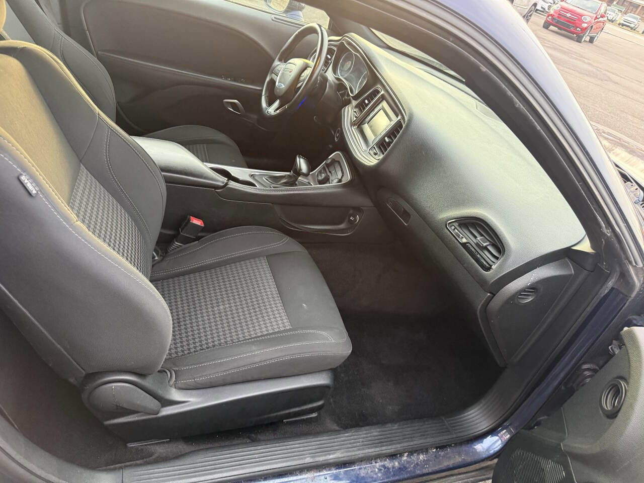 Used 2016 Dodge Challenger SXT image 15