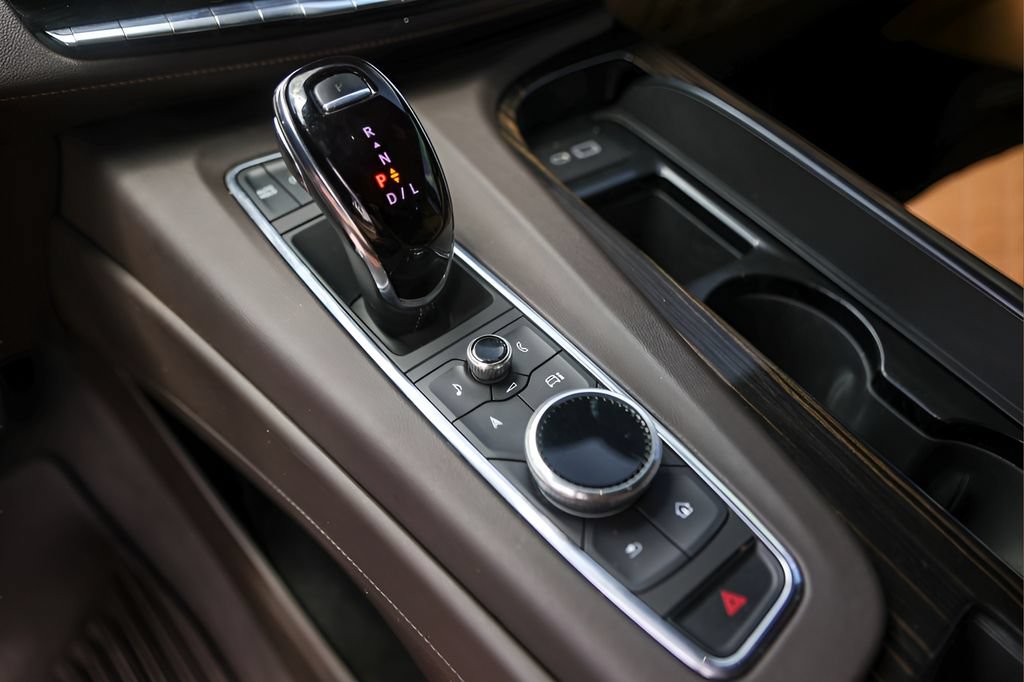 Used 2023 Cadillac Escalade Sport w/ LPO, ONYX Package AWD/4WD image 20