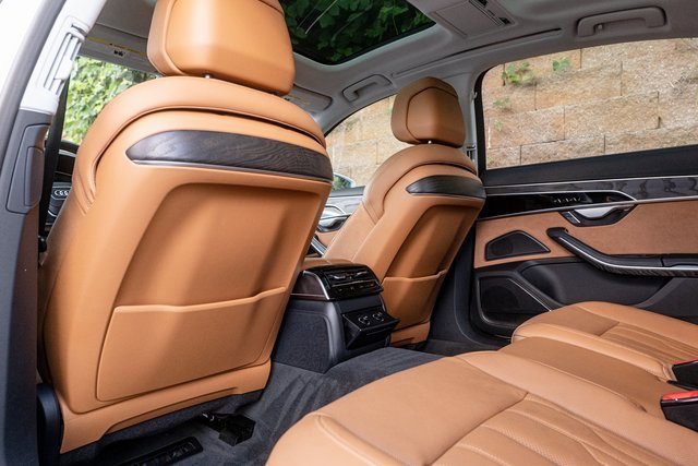 Used 2022 Audi A8 L 3.0T image 26