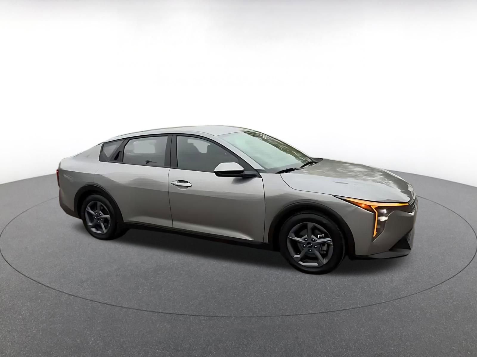 Used 2025 Kia K4 FWD video 2