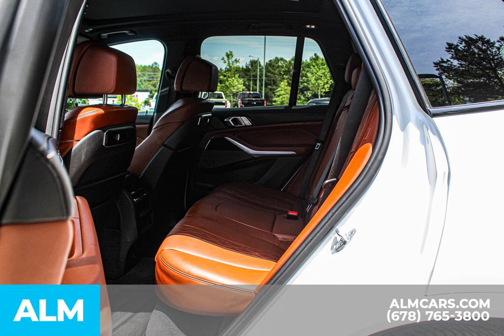 Used 2024 BMW X5 xDrive40i w/ M Sport Package AWD/4WD image 18