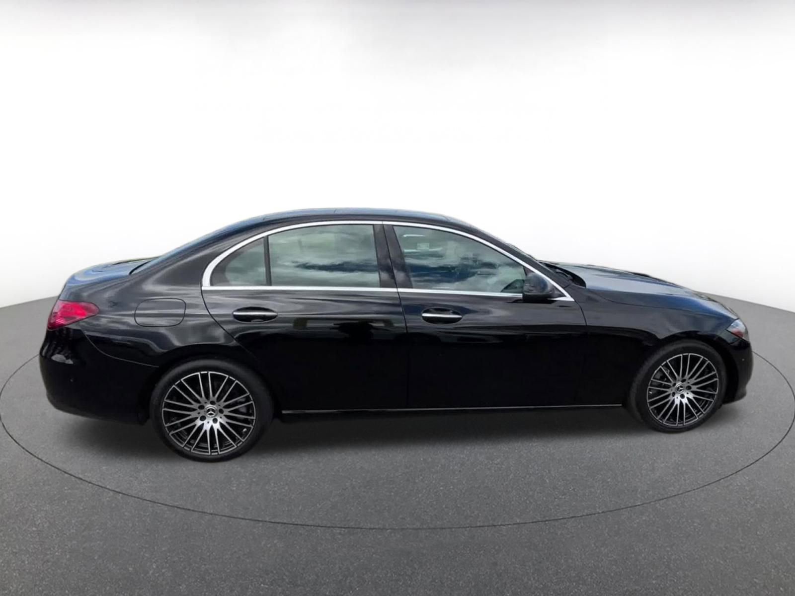 Used 2024 Mercedes-Benz C 300 4MATIC Sedan image 15