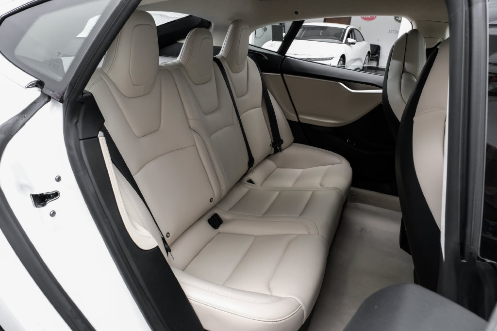 Used 2018 Tesla Model S 75D AWD/4WD image 35