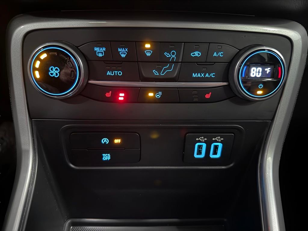Used 2022 Ford EcoSport Titanium image 24