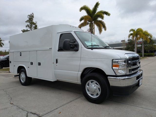New 2026 Ford E-350 and Econoline 350 Super Duty w/ Power Equipment Group image 7