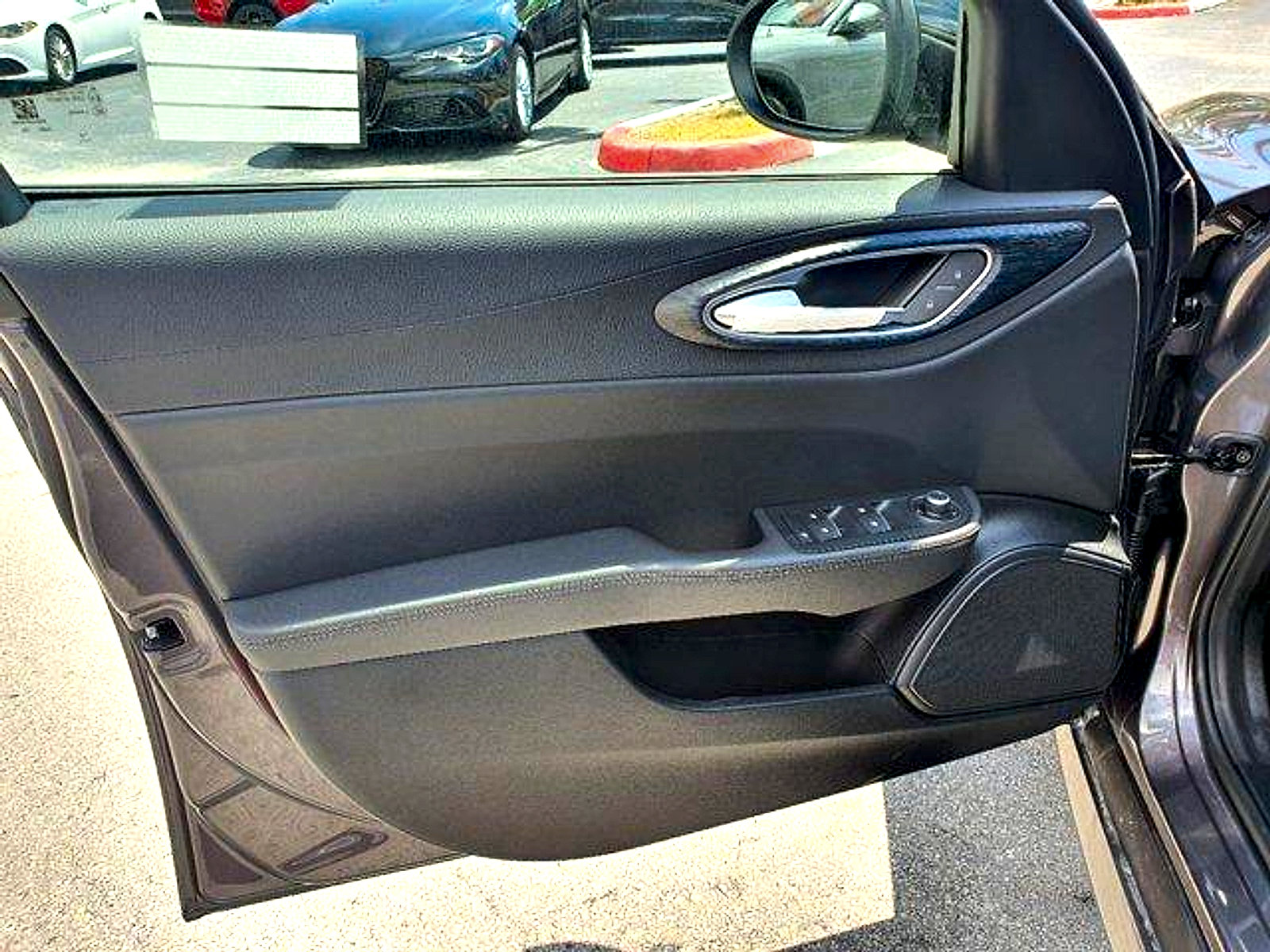 New 2024 Alfa Romeo Giulia Sprint RWD image 10