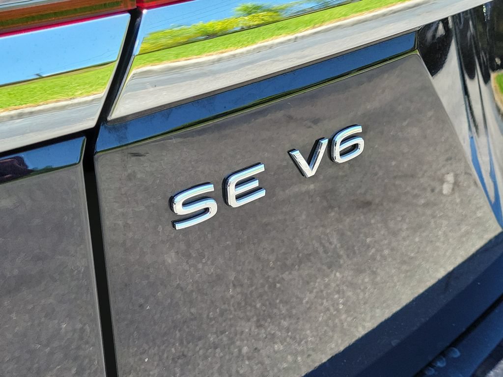 Used 2023 Volkswagen Atlas SE w/ Black Wheel Package FWD image 5