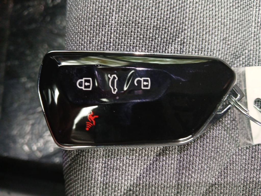 New 2026 Volkswagen Tiguan S image 27