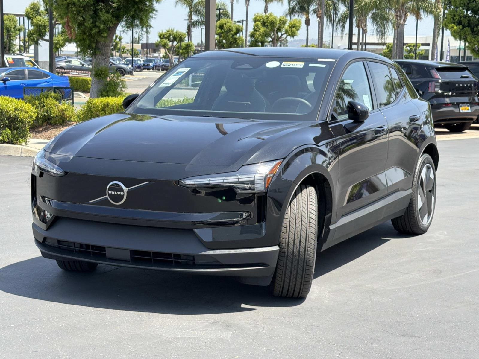 New 2026 Volvo EX30 Plus w/ Climate Package AWD/4WD image 3
