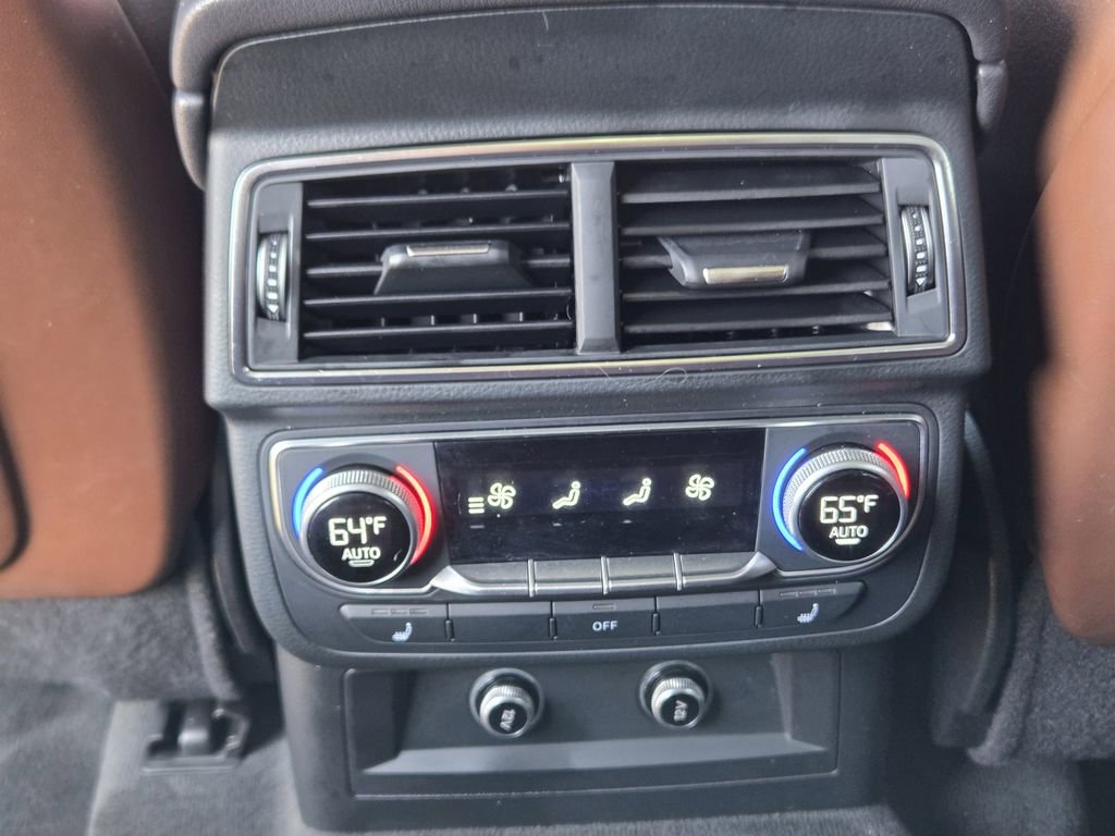 Used 2018 Audi Q7 3.0T Prestige image 36