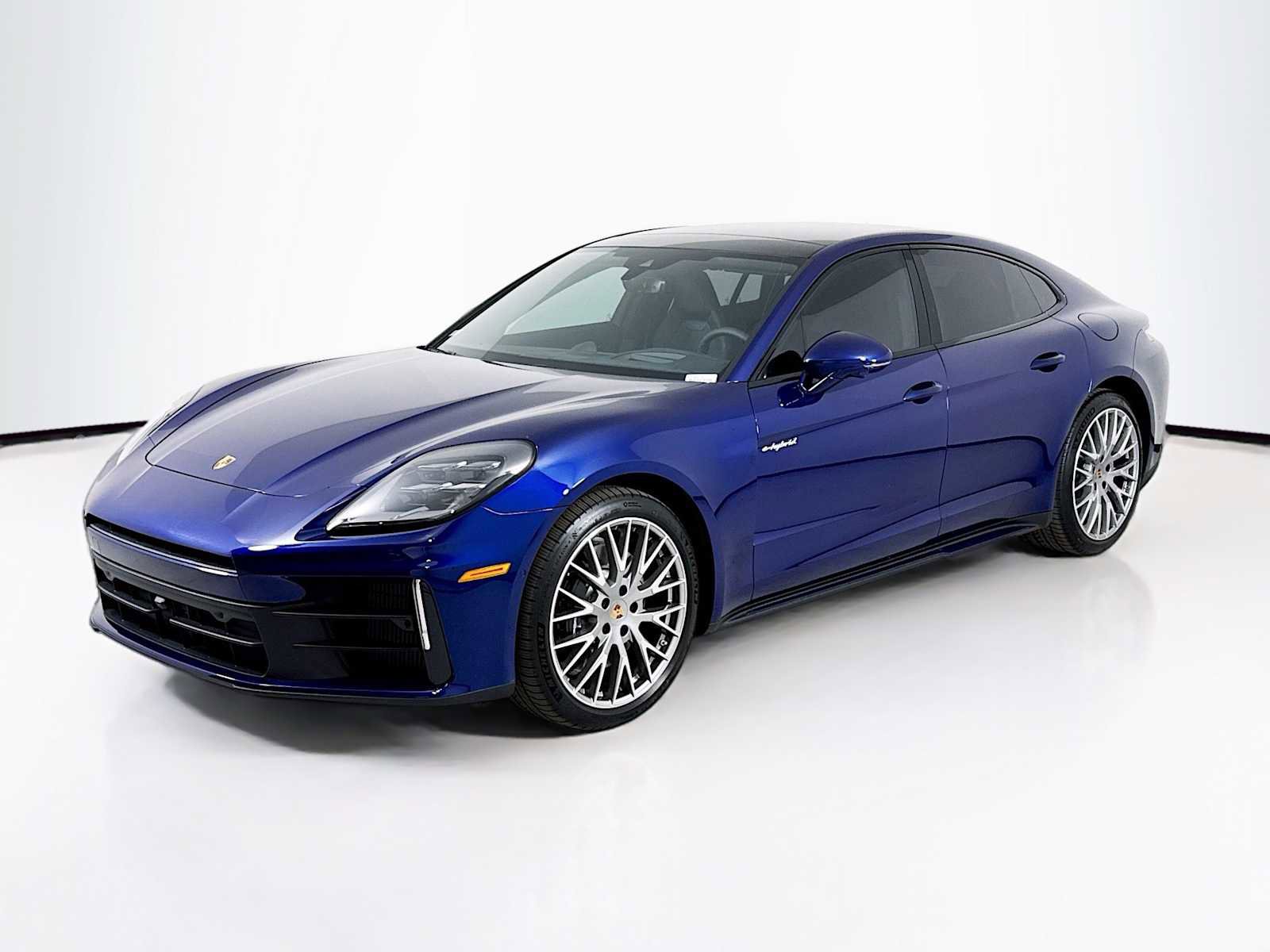 New 2026 Porsche Panamera 4 image 1