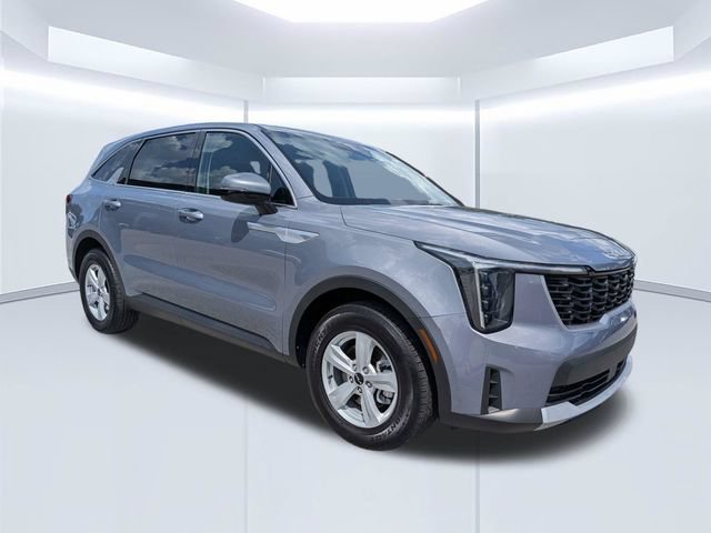 Used 2025 Kia Sorento LX FWD image 2