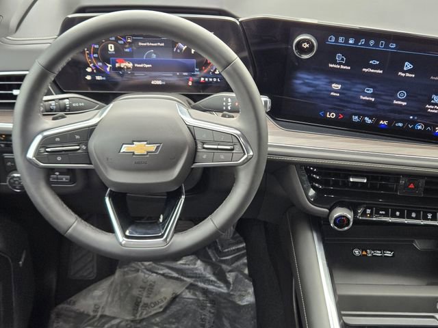 Used 2025 Chevrolet Suburban Premier image 26