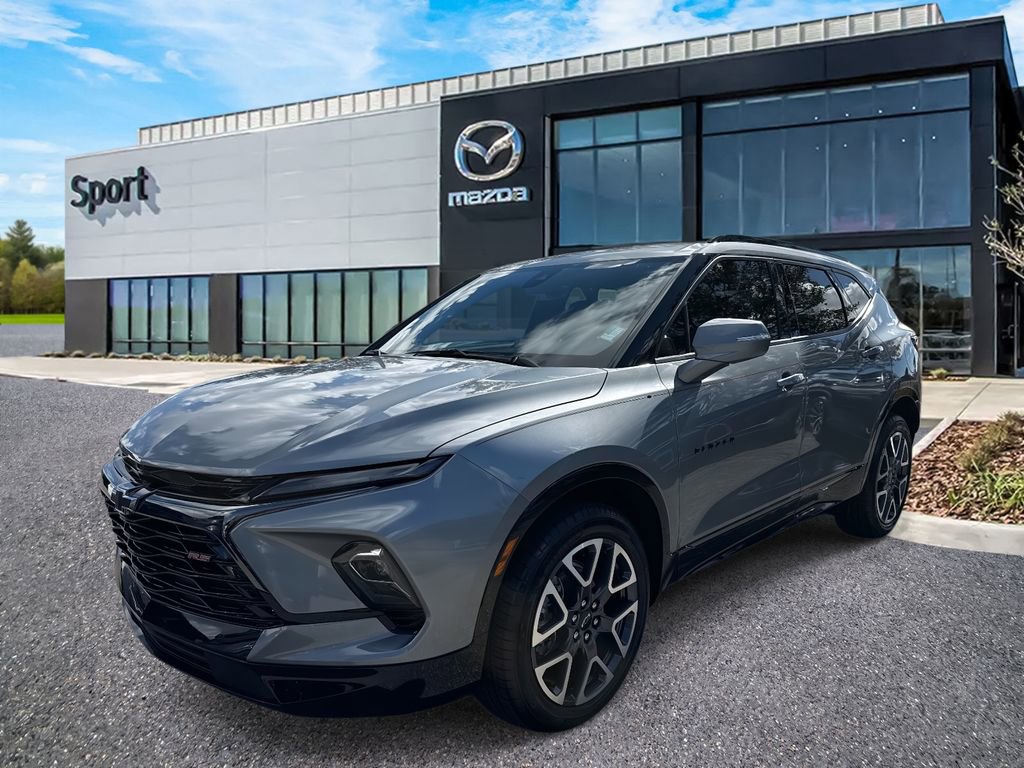 Used 2025 Chevrolet Blazer RS w/ Enhanced Convenience Package image 8