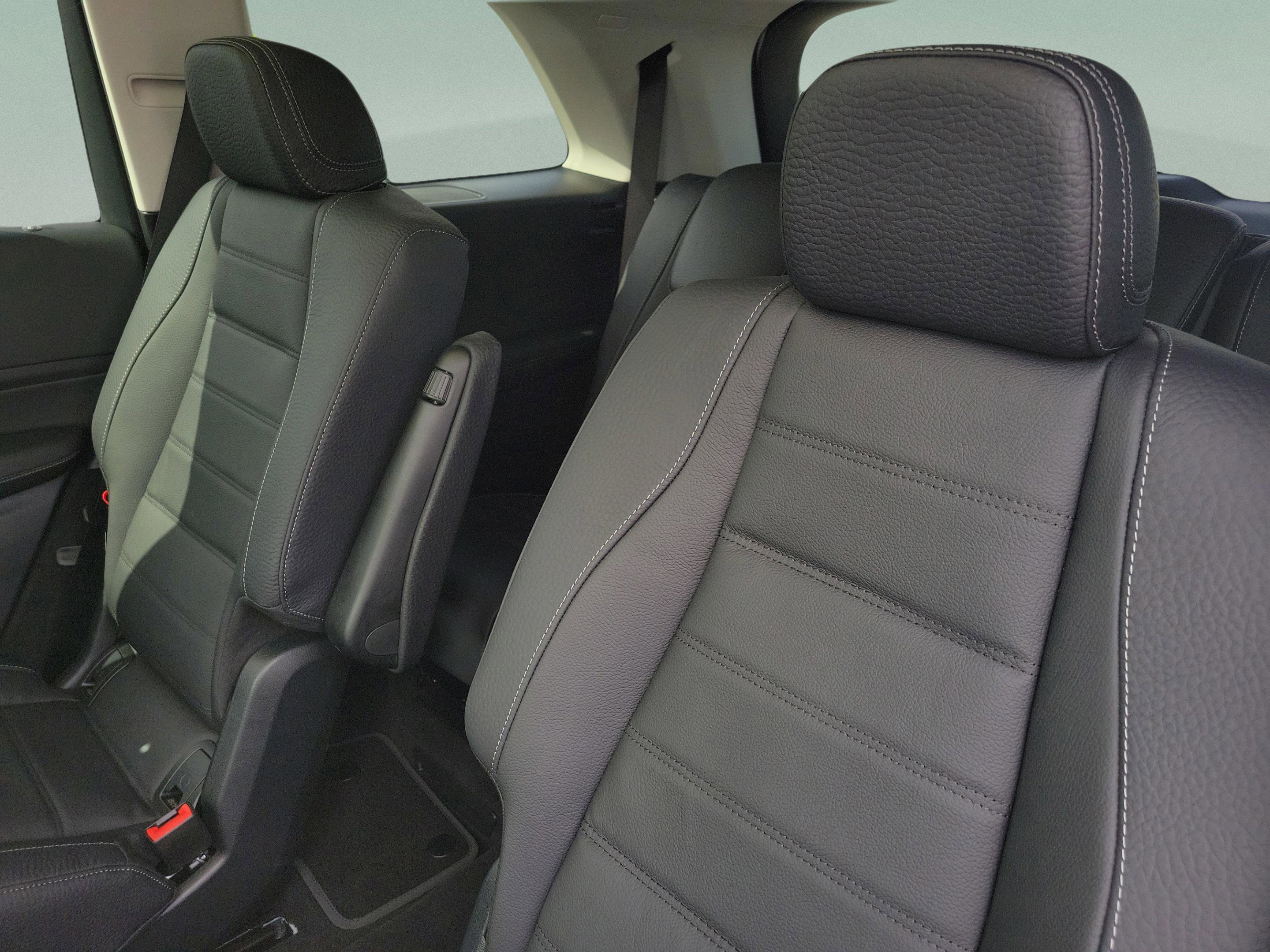 New 2026 Mercedes-Benz GLS 450 4MATIC image 9