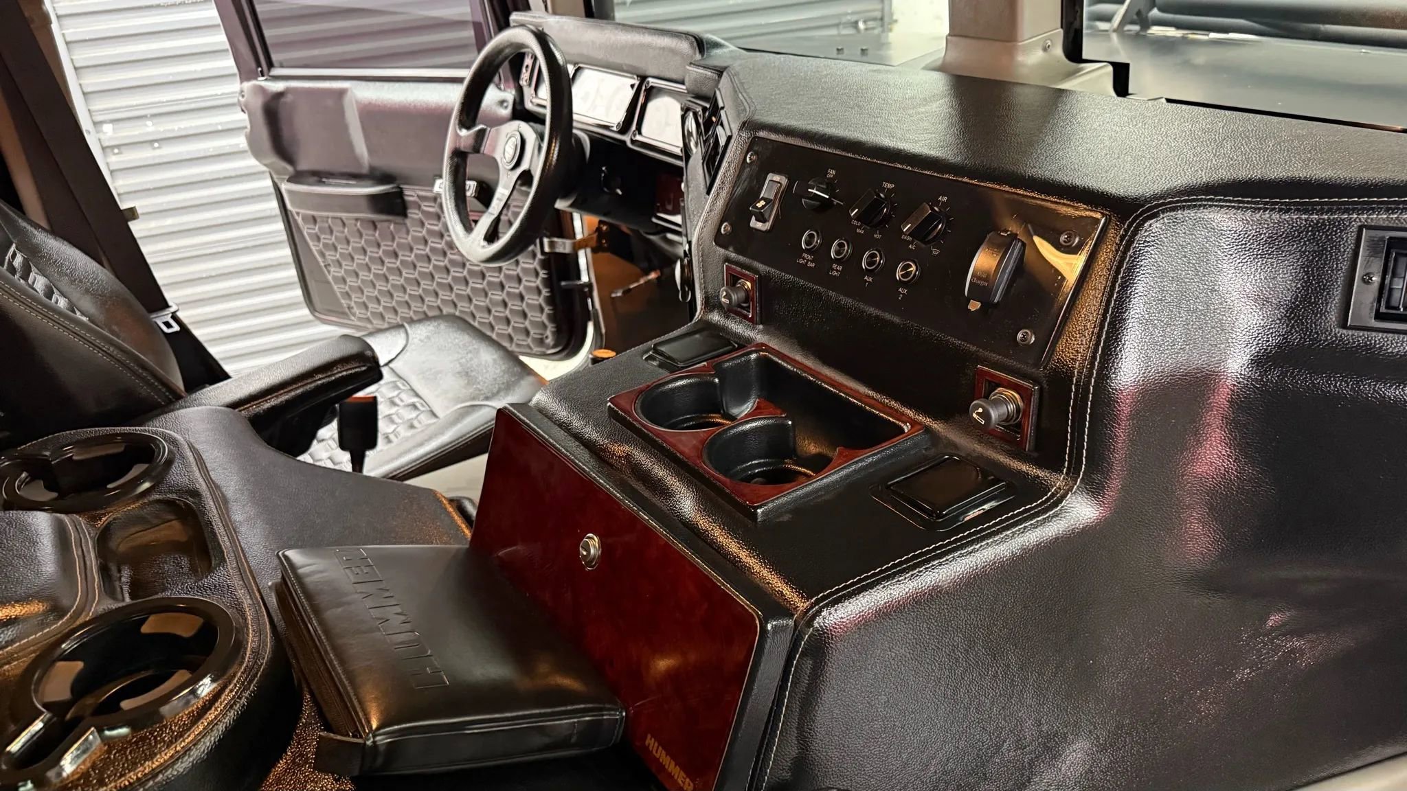 Used 2002 HUMMER H1 4-Door Wagon image 27