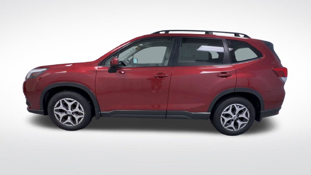 Used 2024 Subaru Forester Premium AWD/4WD image 5