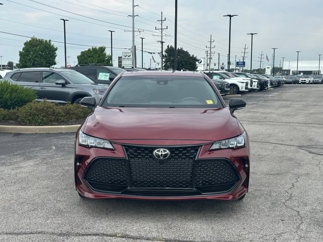 Used 2019 Toyota Avalon XSE w/ All Weather Liner Package FWD image 2