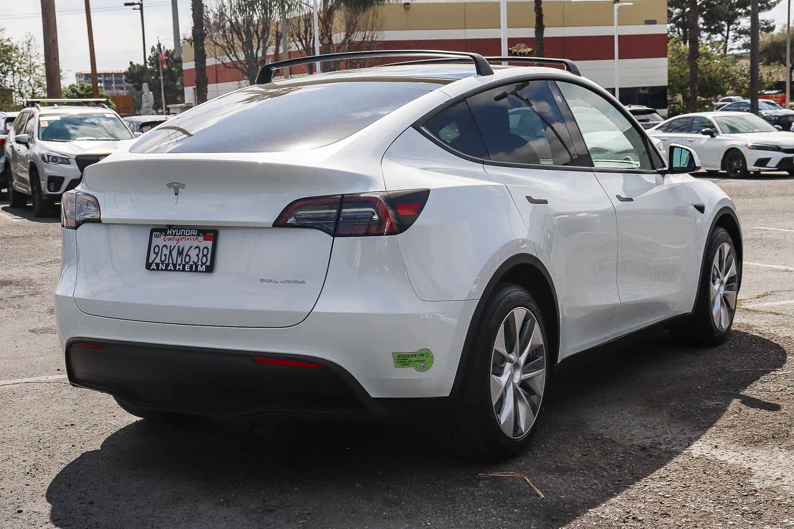 Used 2023 Tesla Model Y Long Range image 4