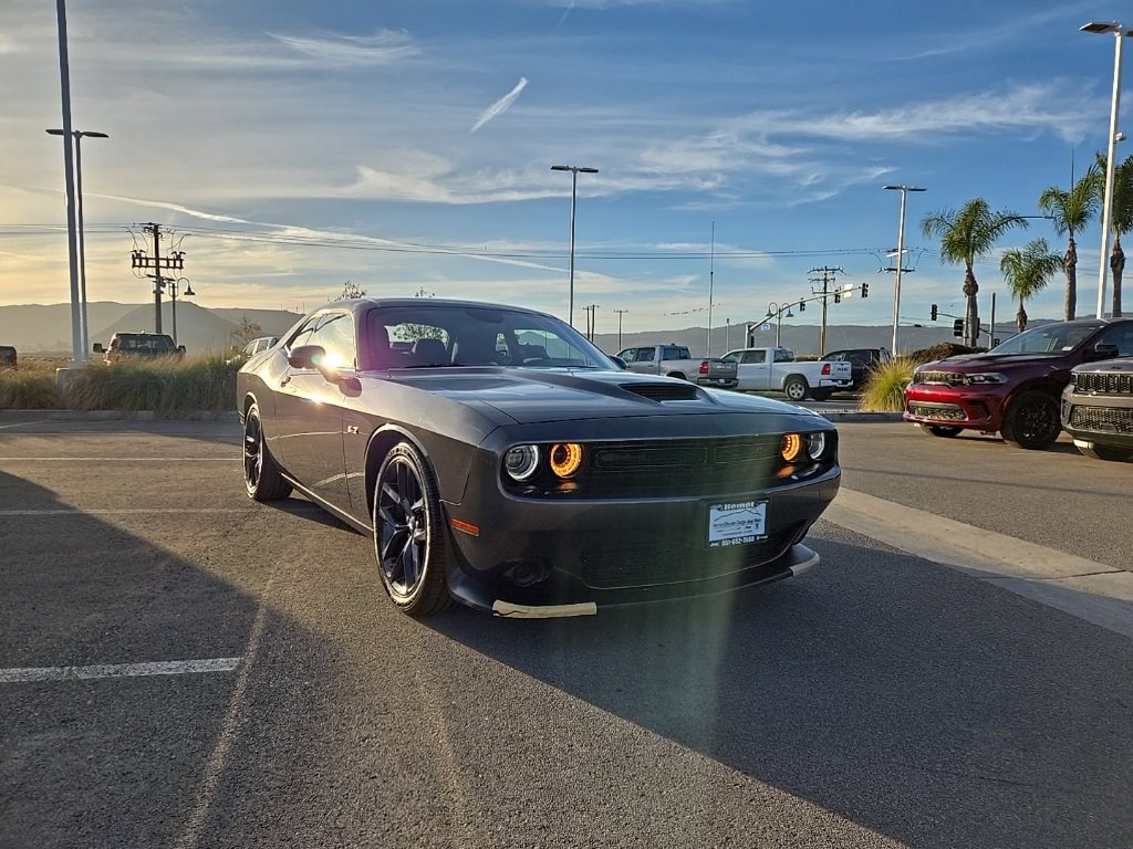 Used 2023 Dodge Challenger R/T w/ Blacktop Package image 2