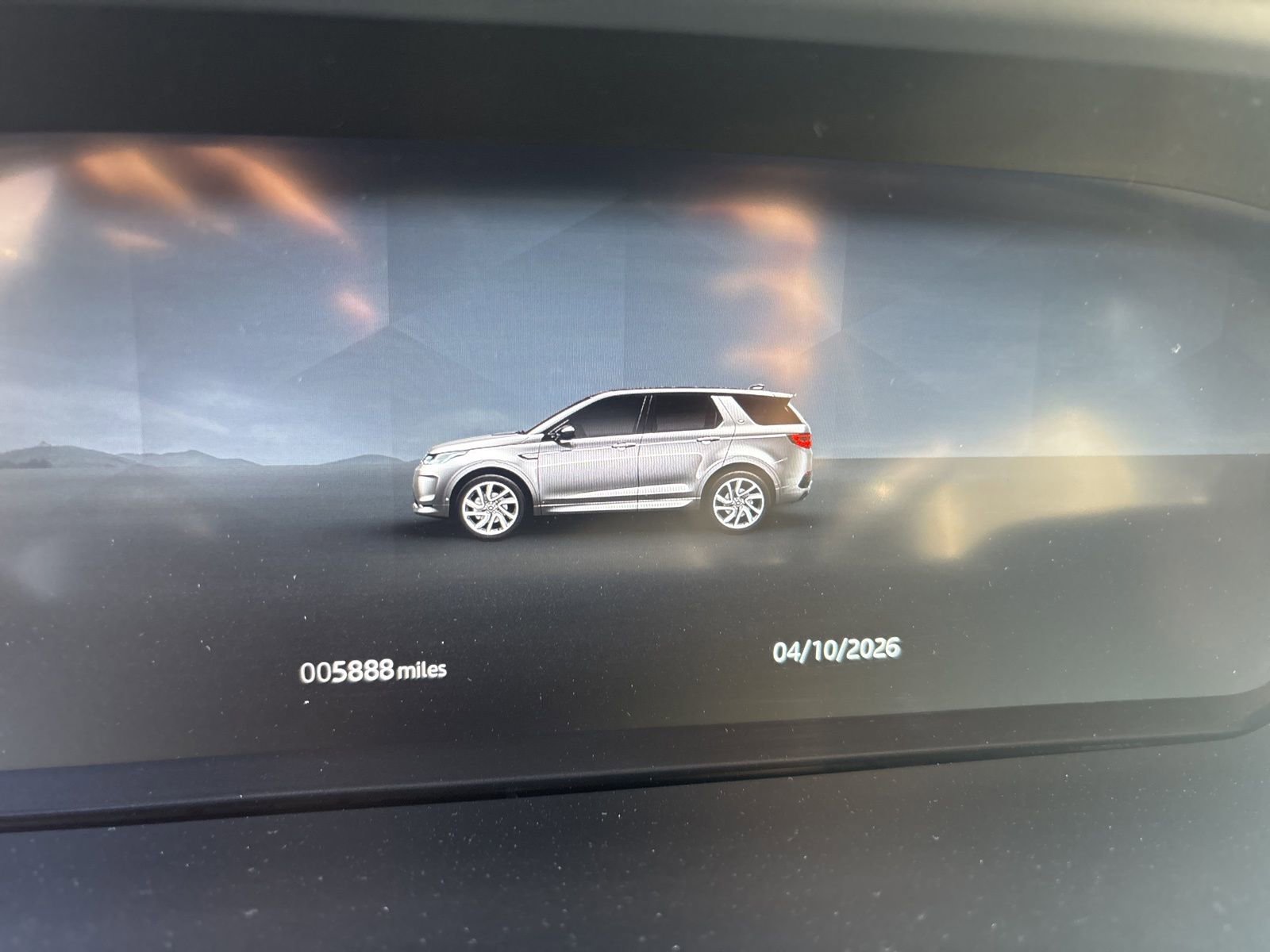 Certified 2025 Land Rover Discovery Sport Dynamic SE image 9