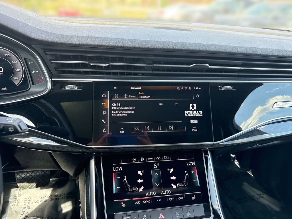 Used 2021 Audi Q7 3.0T Premium image 12