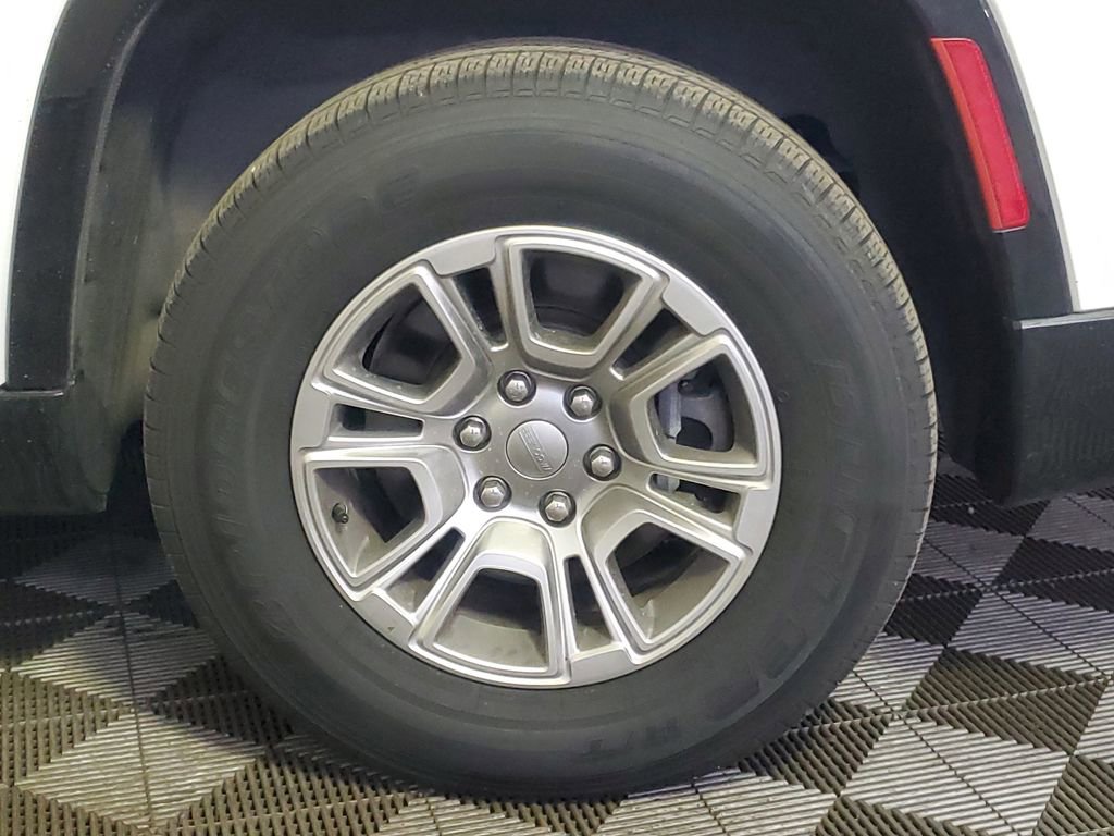 Used 2024 Jeep Wagoneer 4WD image 5