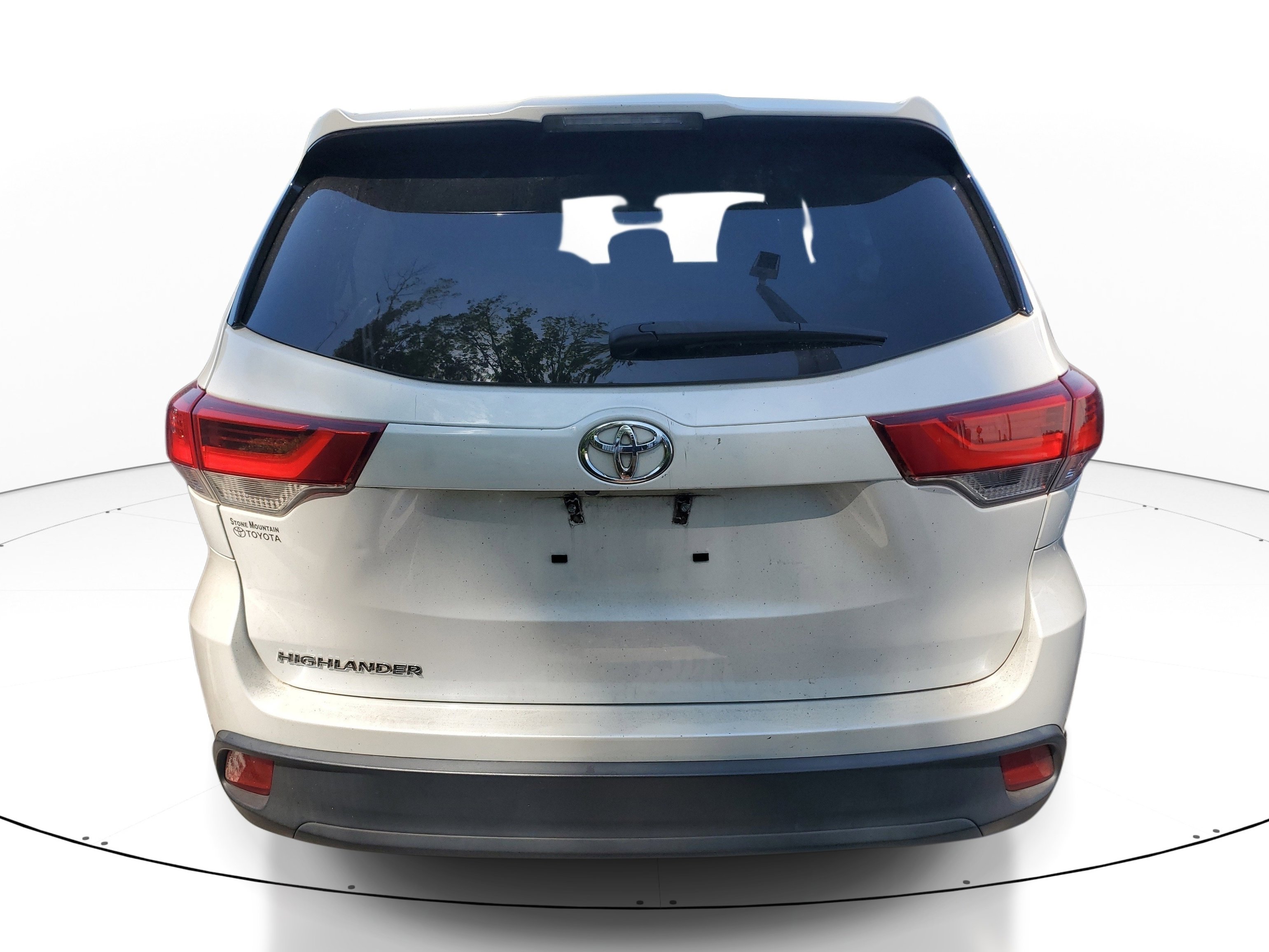 Used 2019 Toyota Highlander LE FWD image 10