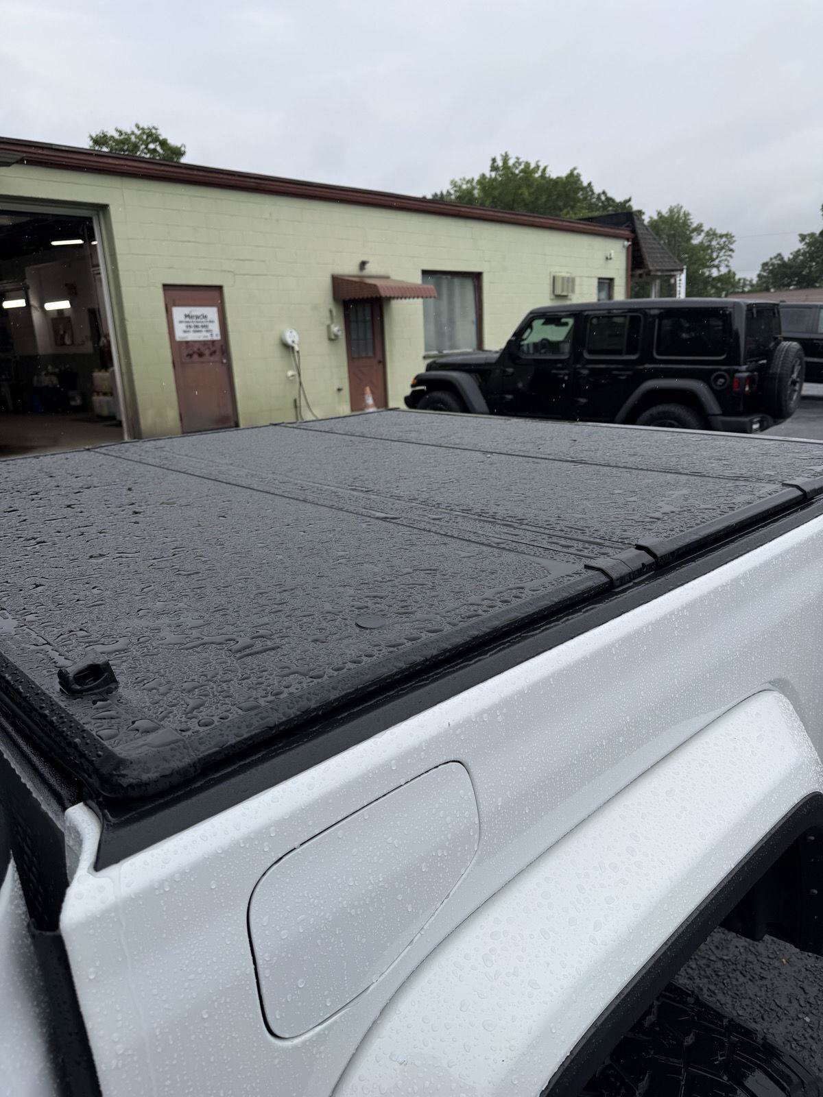 Used 2022 Jeep Gladiator Sport AWD/4WD image 10
