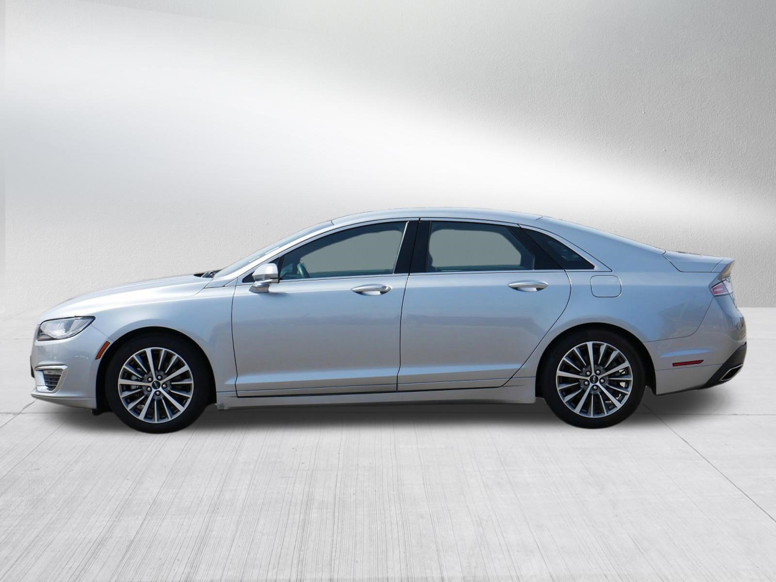 Used 2020 Lincoln MKZ w/ Convenience Package image 3