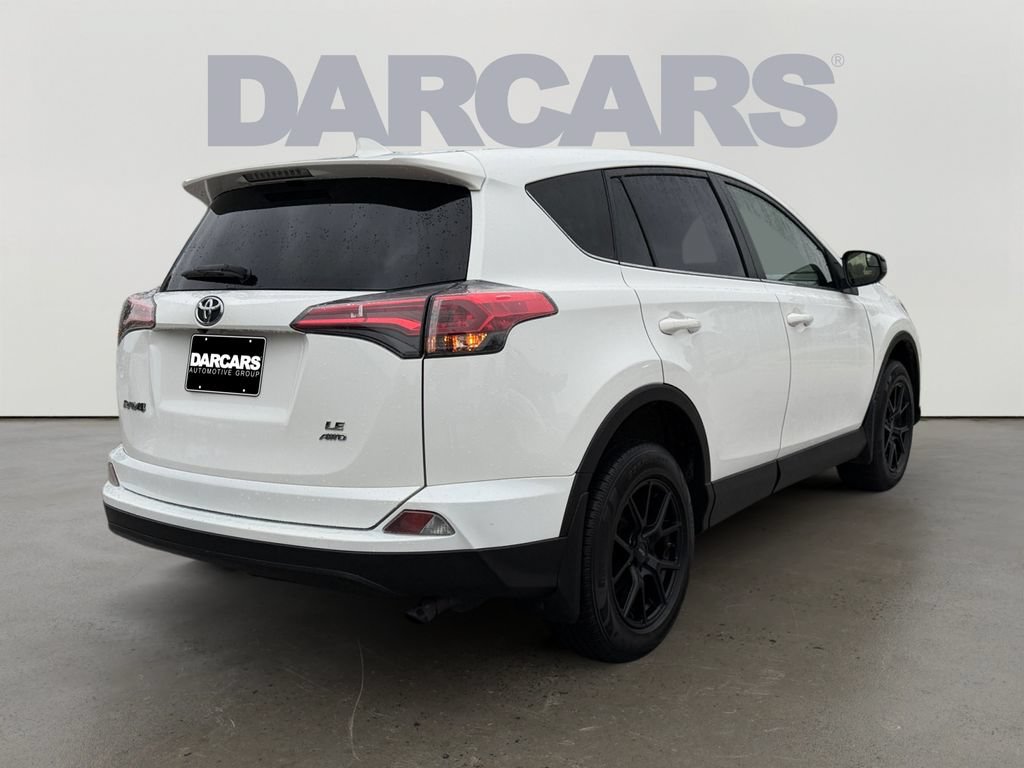Used 2018 Toyota RAV4 LE w/ All Weather Liner Package AWD/4WD image 5