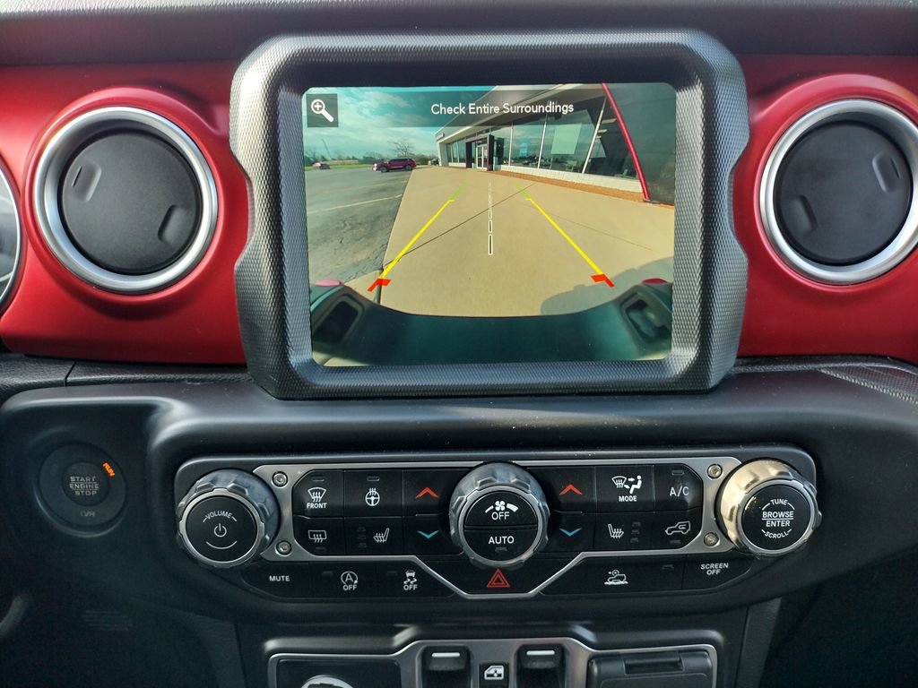 Used 2022 Jeep Gladiator Rubicon w/ LED Lighting Group AWD/4WD image 4