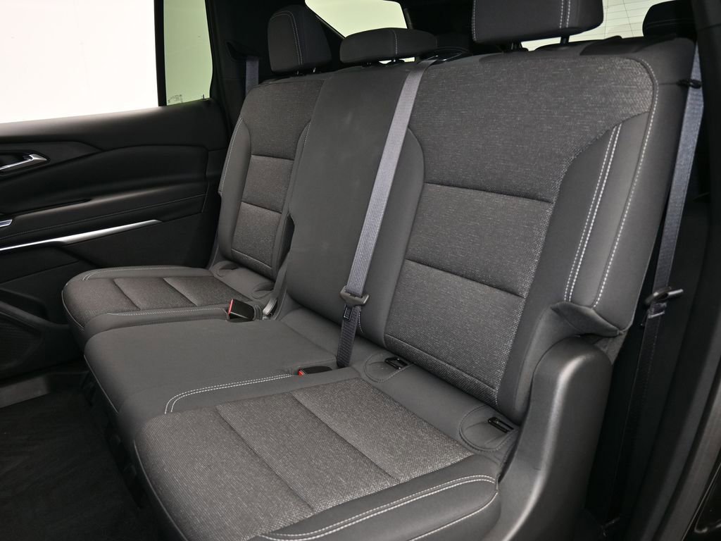 Used 2024 Chevrolet Traverse LS image 35