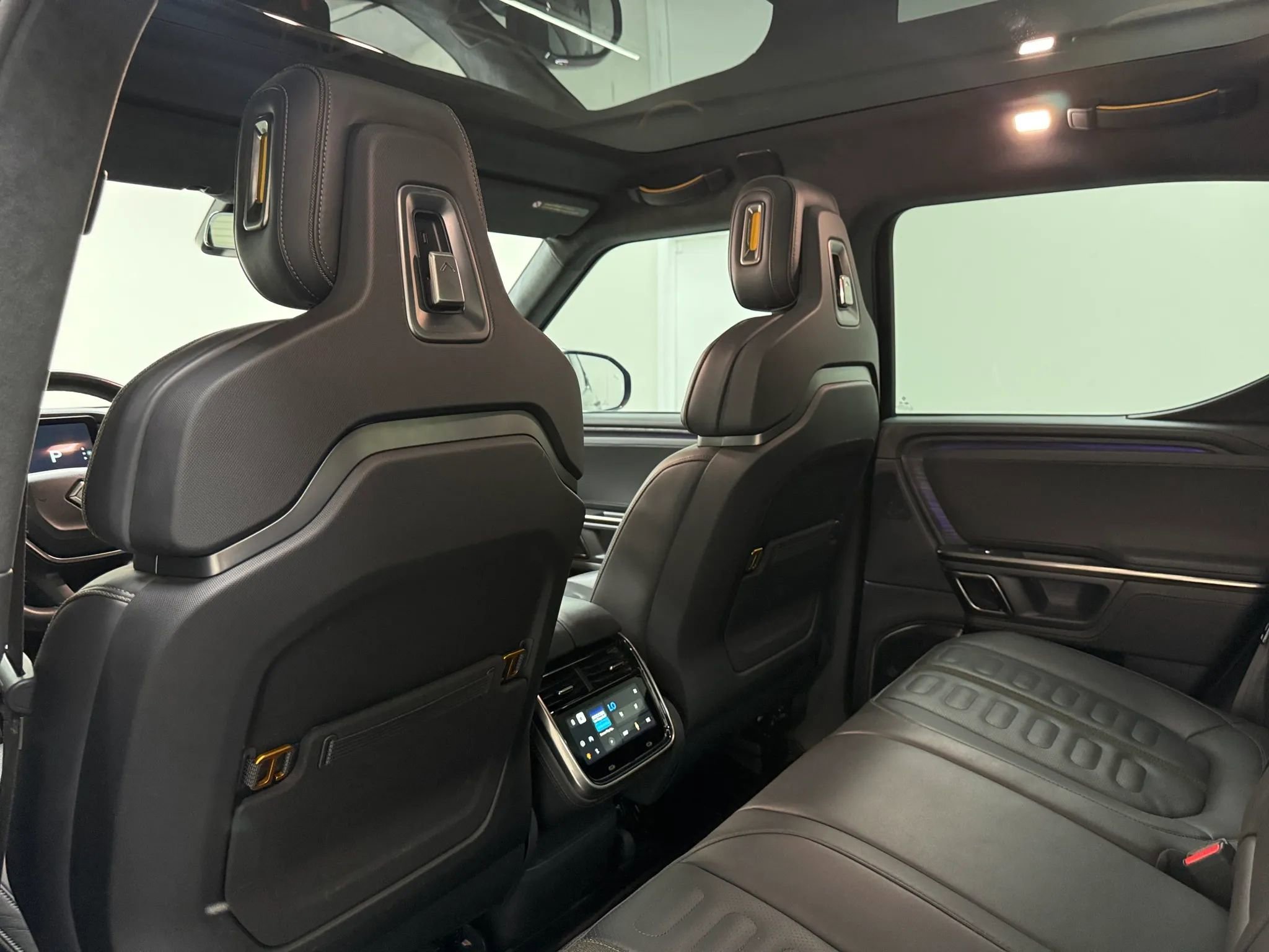 Used 2023 Rivian R1T Adventure image 12