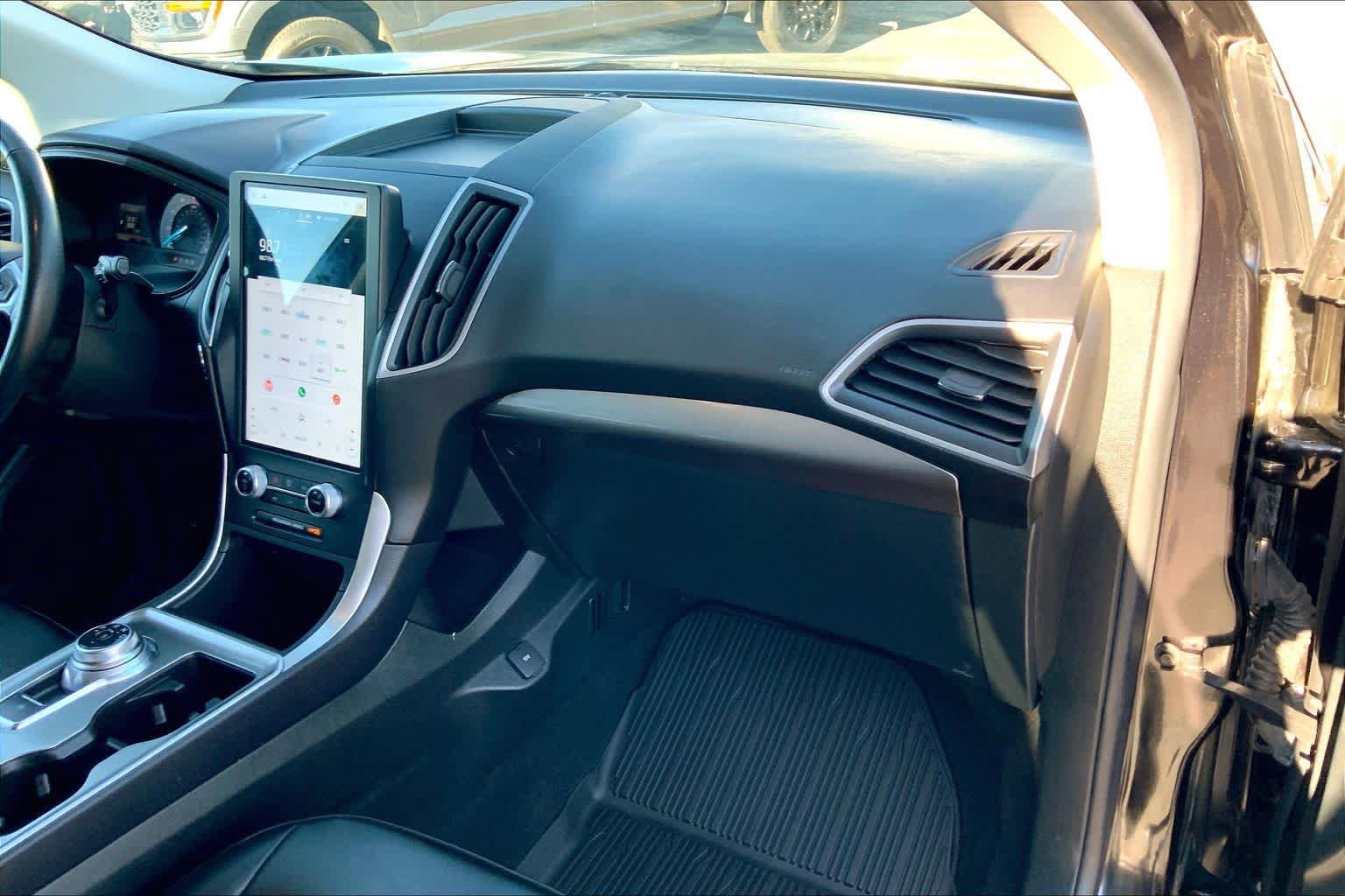 Certified 2023 Ford Edge SEL w/ Convenience Package AWD/4WD image 16